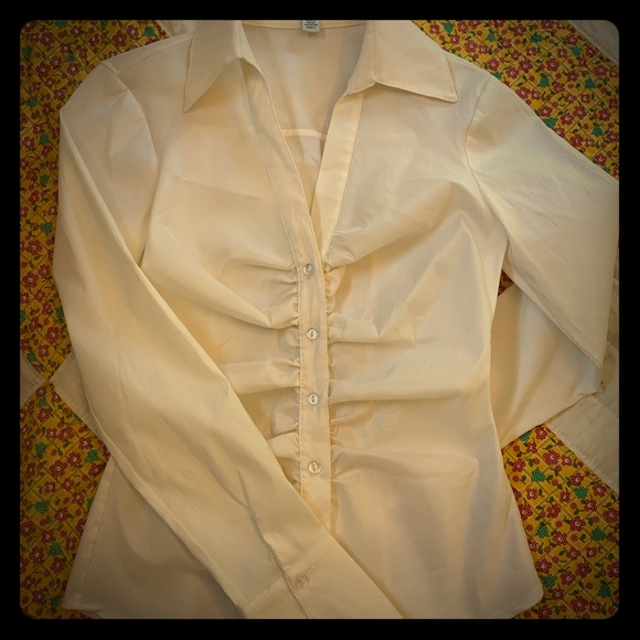 Ivory Caché Blouse. - Picture 1 of 3